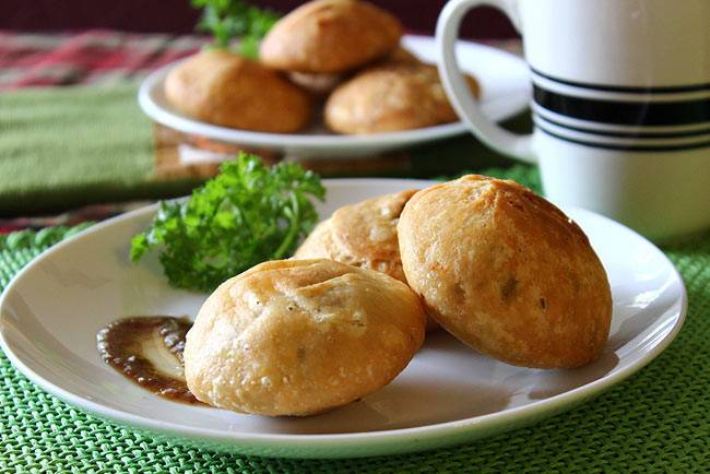 खाने के शौकीन हैं तो इन शहरों की सैर जरूर करें...