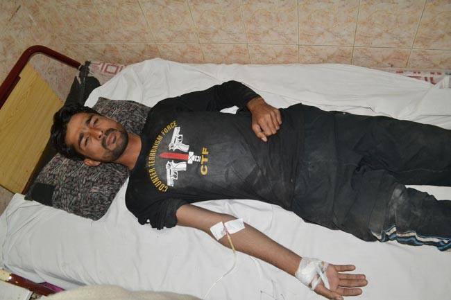 PAK: पुलिस ट्रेनिंग सेंटर में आतंकियों ने आधी रात को मचाई तबाही