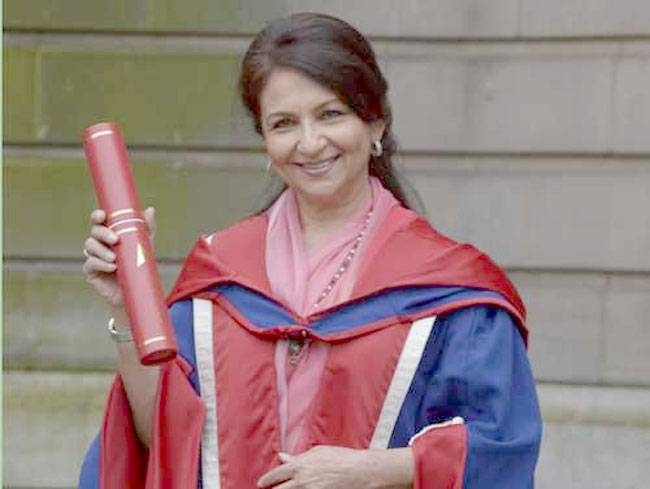 बॉलीवुड में भी डॉक्टर्स की कमी नहीं...