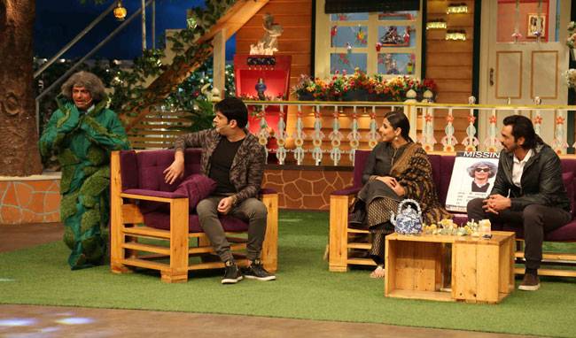 'द कपिल शर्मा शो' में पहुंचे अर्जुन रामपाल और विद्या बालन, देखें तस्वीरें