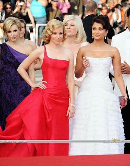 देखें ऐश्‍वर्या राय बच्‍चन की अनदेखी तस्‍वीरें