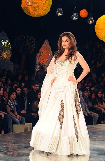 देखें ऐश्‍वर्या राय बच्‍चन की अनदेखी तस्‍वीरें