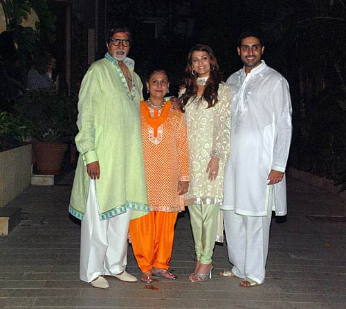 देखें ऐश्‍वर्या राय बच्‍चन की अनदेखी तस्‍वीरें