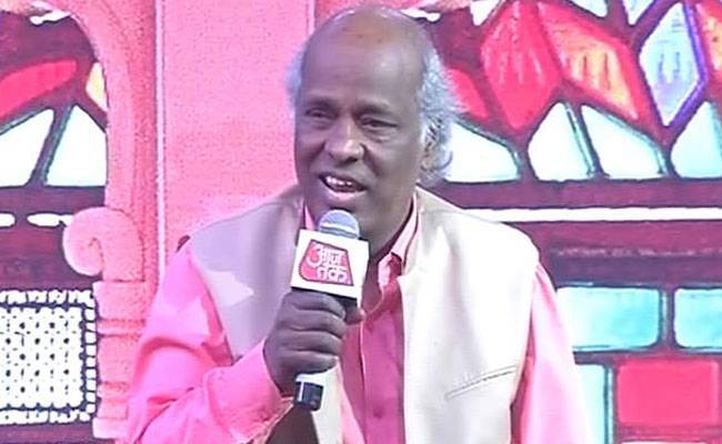 मशहूर शायर राहत इंदौरी ने युवाओं के लिए पढ़े ये बेहतरीन शेर