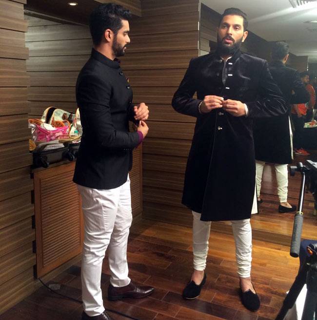 विराट कोहली से लेकर कुंबले तक, जानें कौन सी हस्तियां पहुंची युवी-हेजल की कॉकटेल पार्टी में