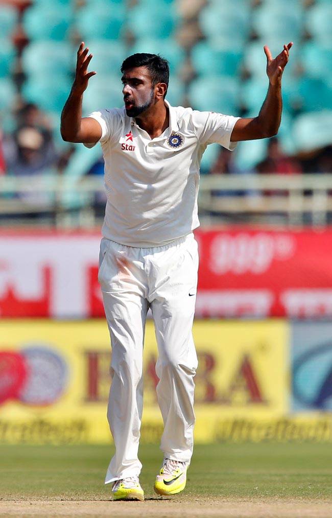 विराट कोहली के 50वें टेस्ट मैच में टीम इंडिया की जीत की झलकियां