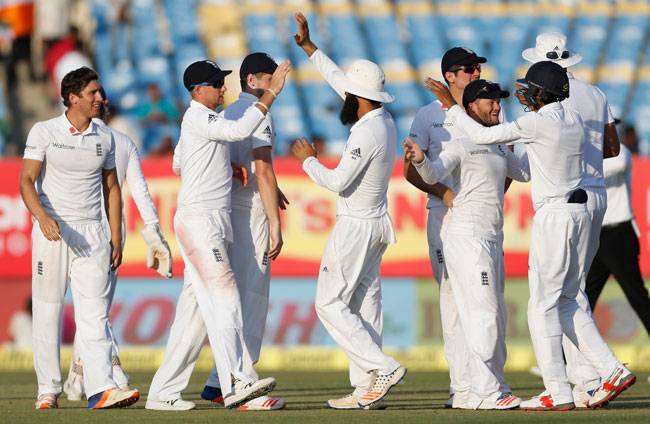 राजकोट पर विजय और पुजारा का खूब चला बल्ला