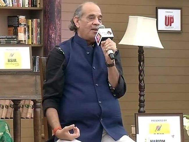 साहित्य आज तक: हरिओम की कविताओं ने मोह लिया सबका मन