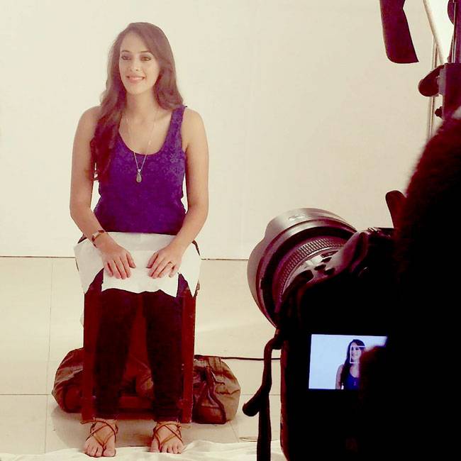 कौन है हेजल जिसके प्यार में युवराज हुए क्लीन बोल्ड...