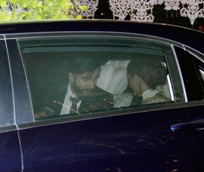 अंबानी की पार्टी में दीपिका-रणवीर, शाहरुख-आलिया से लेकर ऐश्वर्या तक कई हस्तियां शामिल