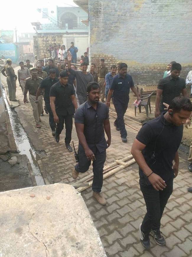 अक्षय ने शेयर की 'टॉयलेट' से सेल्फी