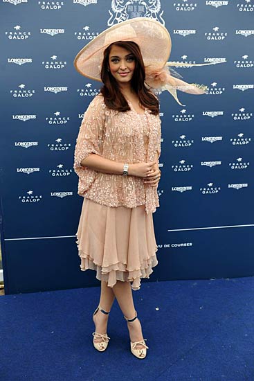 देखें ऐश्‍वर्या राय बच्‍चन की अनदेखी तस्‍वीरें