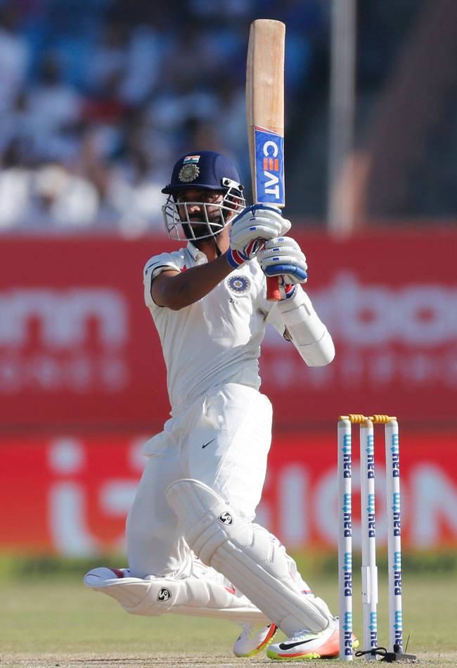 राजकोट टेस्ट का चौथा दिन, इंग्लैंड ने बनाई 163 रन के बढ़त