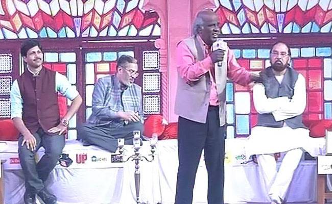 मशहूर शायर राहत इंदौरी ने युवाओं के लिए पढ़े ये बेहतरीन शेर