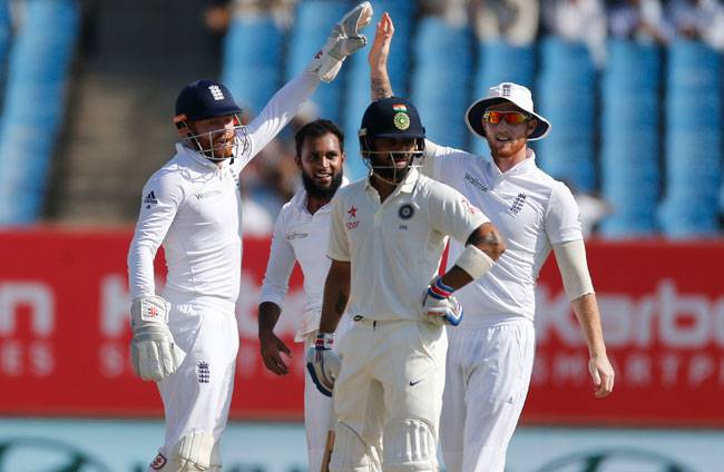 राजकोट टेस्ट का चौथा दिन, इंग्लैंड ने बनाई 163 रन के बढ़त