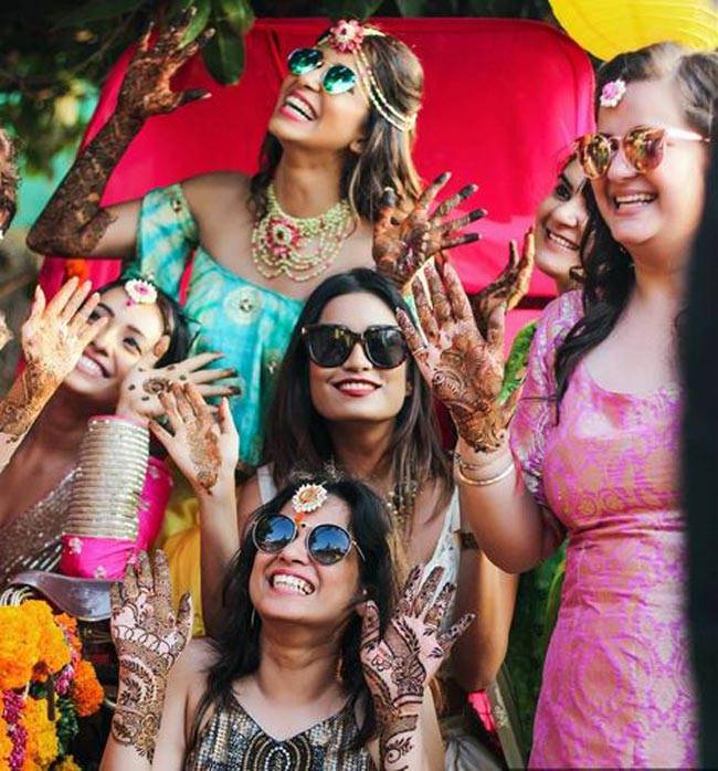 किश्‍वर के हाथों में रची मेहंदी, आज बजेगी शहनाई