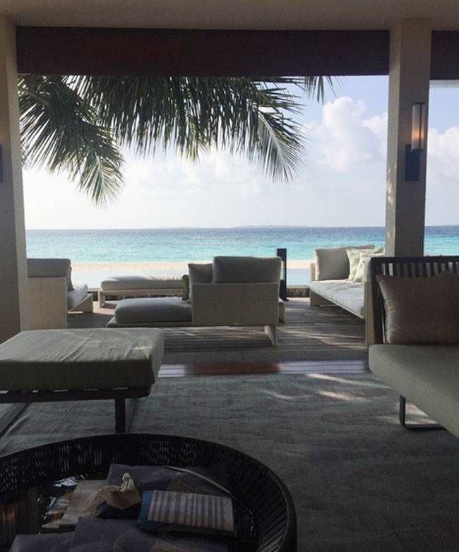 यहां छुटि्टयां मना रही हैं आलिया...