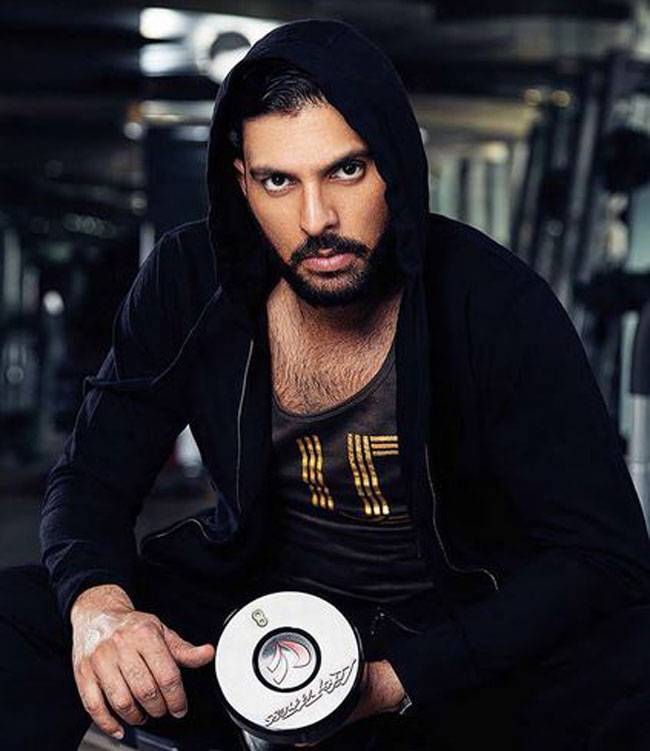 शादी के बाद कुछ ऐसा है युवी-हेजल का अंदाज