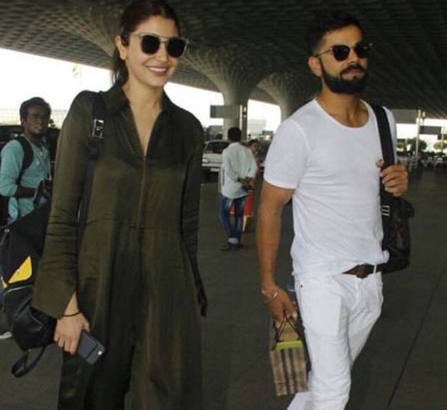 गोवा में सात जन्मों के बंधन में बंधे युवी-हेजल, देखें Beach Wedding की तस्वीरें