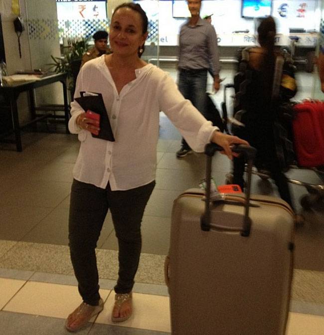 यहां छुटि्टयां मना रही हैं आलिया...