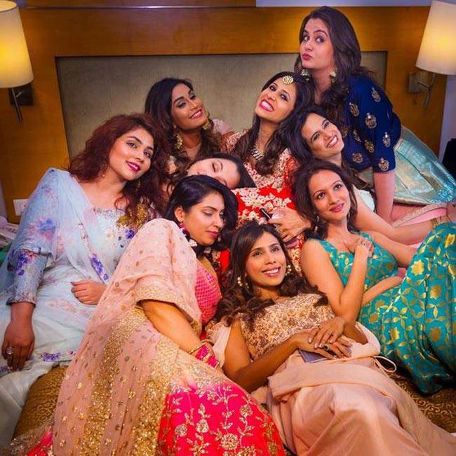 किश्‍वर के हाथों में रची मेहंदी, आज बजेगी शहनाई