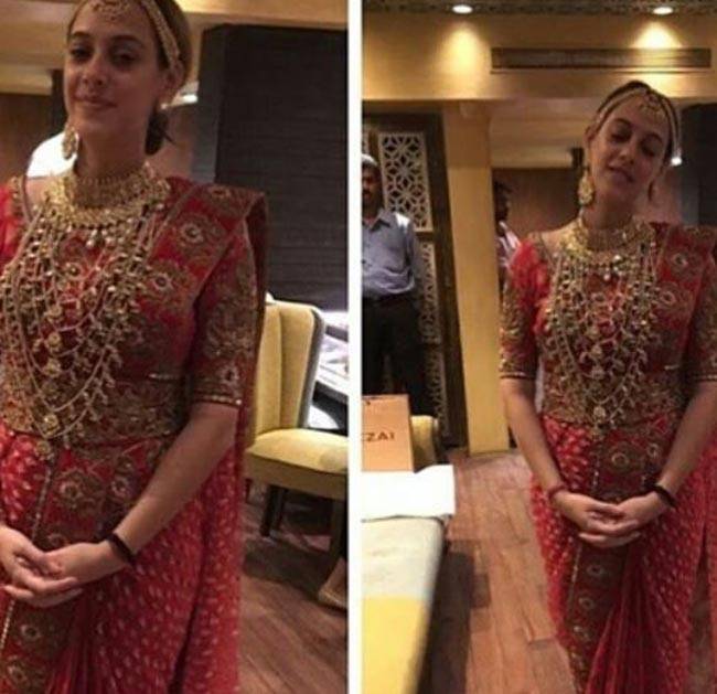 गोवा में सात जन्मों के बंधन में बंधे युवी-हेजल, देखें Beach Wedding की तस्वीरें