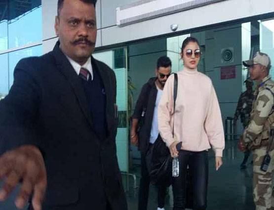 क्या अनुष्का-विराट की सगाई के लिए देहरादून पहुंचे हैं बिग बी?