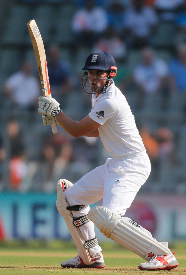 मुंबई टेस्ट में दिखा अश्विन का जलवा, झटके चार विकेट