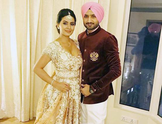 बॉलीवुड के ये सितारे 2016 में बने मम्मी-पापा...