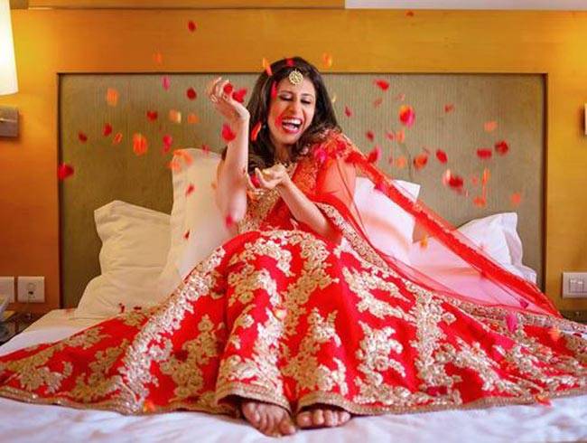 किश्‍वर के हाथों में रची मेहंदी, आज बजेगी शहनाई