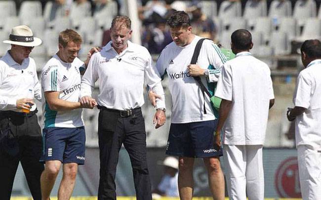 मुंबई टेस्ट में दिखा अश्विन का जलवा, झटके चार विकेट