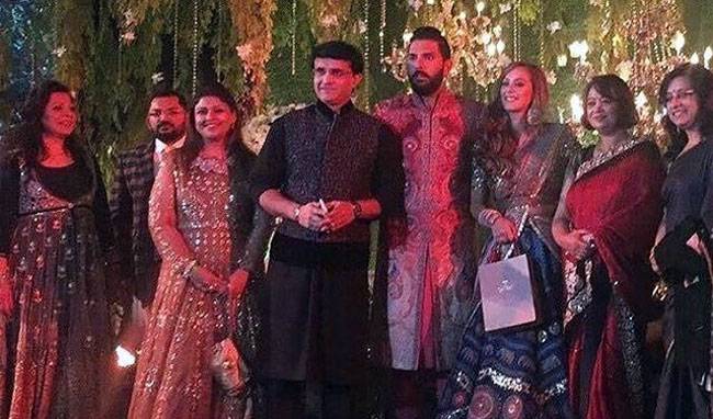 देखिए युवराज-हेजल के ग्रैंड रिसेप्‍शन की हर तस्‍वीर...