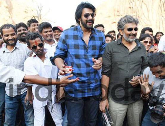 देखें, 'बाहुबली' की शूटिंग की अंतिम दिन की तस्वीरें