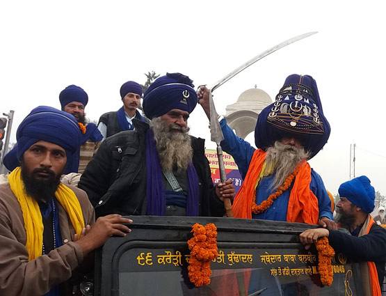 देखें प्रकाश पर्व के 25 रंग...