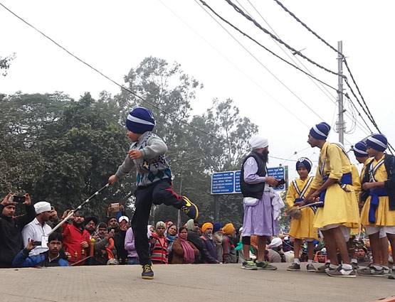 देखें प्रकाश पर्व के 25 रंग...