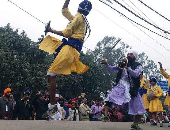 देखें प्रकाश पर्व के 25 रंग...