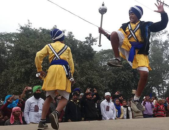 देखें प्रकाश पर्व के 25 रंग...