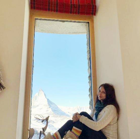 'भाबी जी घर पर हैं' की अनीता भाभी के हनीमून की खास तस्वीरें...