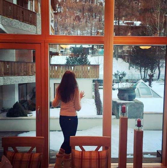 'भाबी जी घर पर हैं' की अनीता भाभी के हनीमून की खास तस्वीरें...