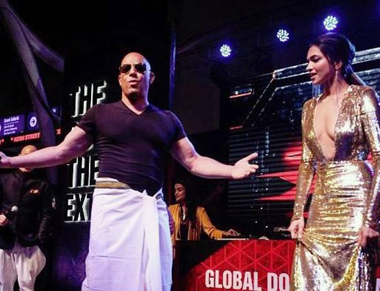 xXx: द जेंडर केज के प्रीमियर में रणवीर का हाथ थामें आई दीपिका