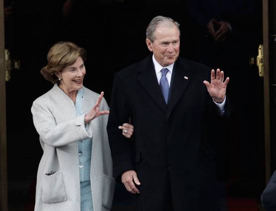 अमेरिका में बनी ट्रंप सरकार, देखें शपथ समारोह की खास तस्वीरें