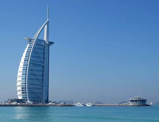 ये हैं दुनिया के दस सबसे महंगे शहर, तस्वीरों में देखें