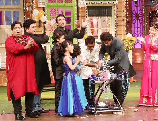 कपिल शर्मा के शो में पहुंची 'रईस' की टीम, देखें मस्तीभरी तस्वीरें