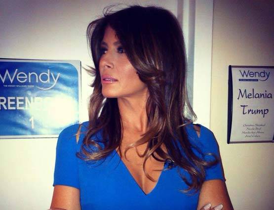 देखें, अमेरिका की फर्स्ट लेडी मेलेनिया का ग्लैमरस लुक