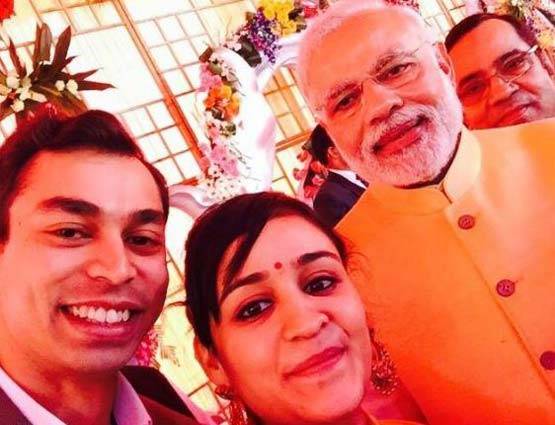 ये हैं मुलायम की छोटी बहू, जीती हैं ग्लैमरस लाइफ, अब लड़ेंगी चुनाव