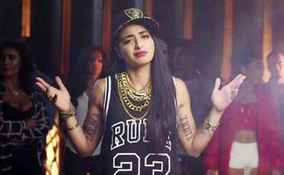 ऐसी है वीजे बानी की LIFE, शायद आपने नहीं देखी होगी ये 11 PHOTOS