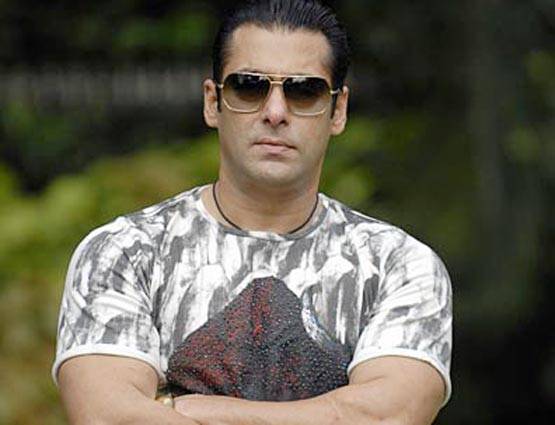 सलमान की 24 RARE PHOTOS, ऐसी है सुपरस्टार की LIFE