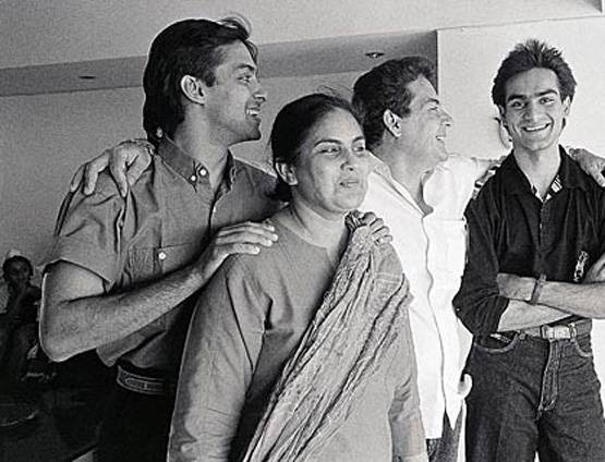 सलमान की 24 RARE PHOTOS, ऐसी है सुपरस्टार की LIFE