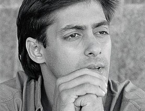 सलमान की 24 RARE PHOTOS, ऐसी है सुपरस्टार की LIFE