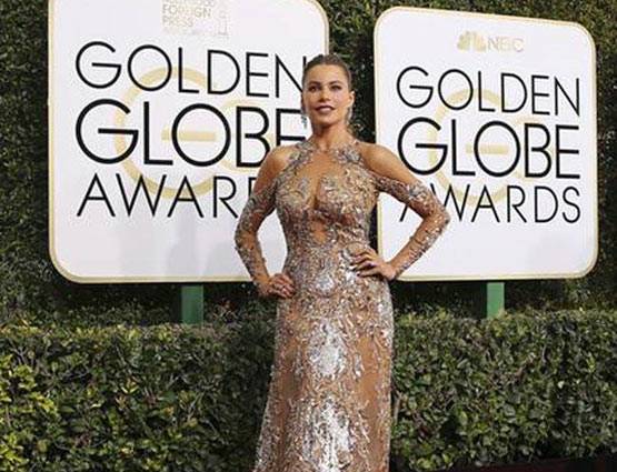 Golden Globes 2017: प्रियंका के साथ इन सितारों के भी फैशन का जलवा